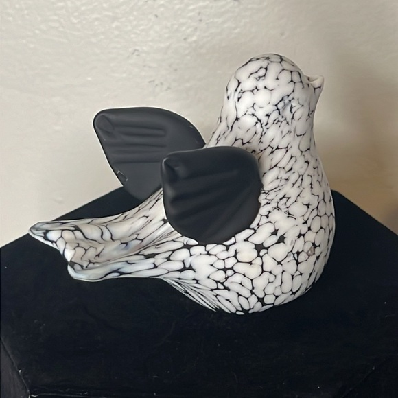 Archimede Seguso Style Black and White Splatter Art Glass Bird Paperweight - Picture 2 of 8